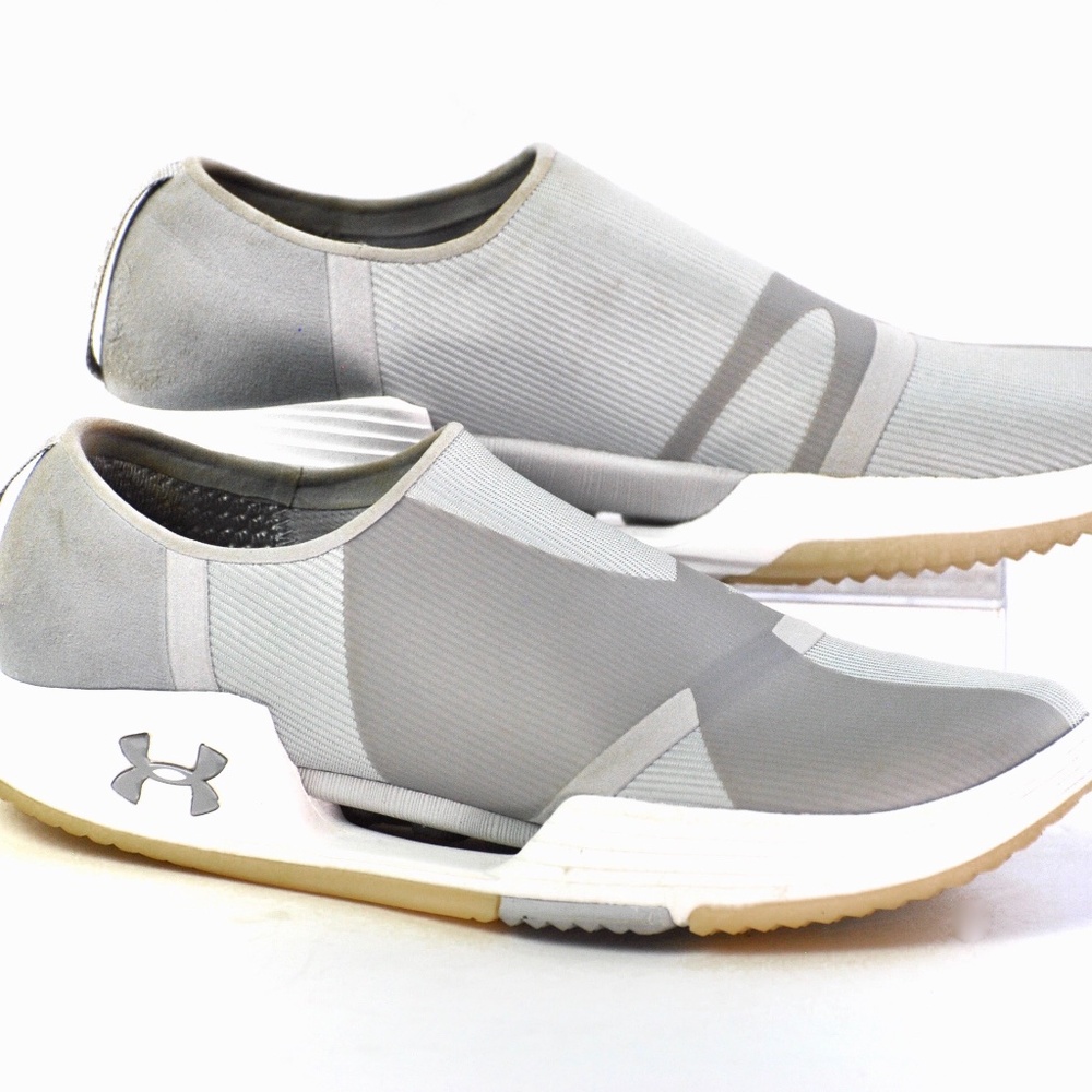 Size 7.5 Under Armour Women Sneakers